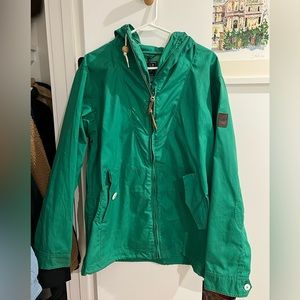 Men’s green Penfeld hooded jacket / raincoat.  NWT. Size large.